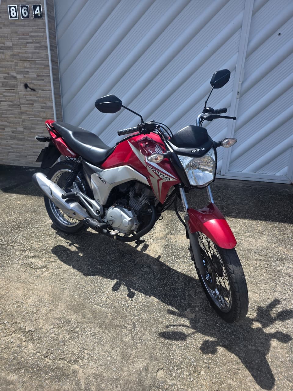 Honda CG 150 Titan 2014 - Perfil completo esquerda